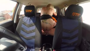 Squirting in the bus with busty english blonde hair