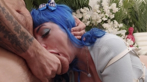 Bryan Gozzling: Jewelz Blu's Tight Body